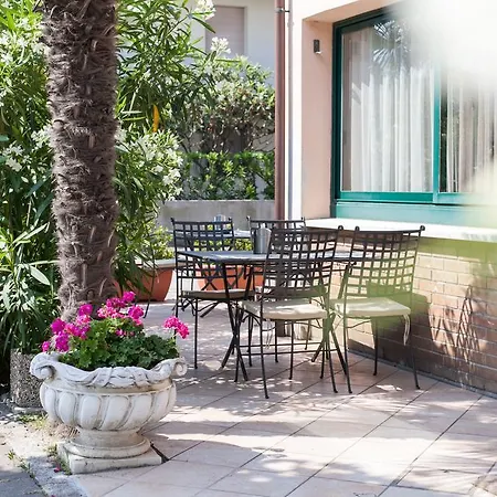 Oasis فندق مارينا دي رافينا
