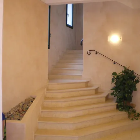 Oasis مارينا دي رافينا