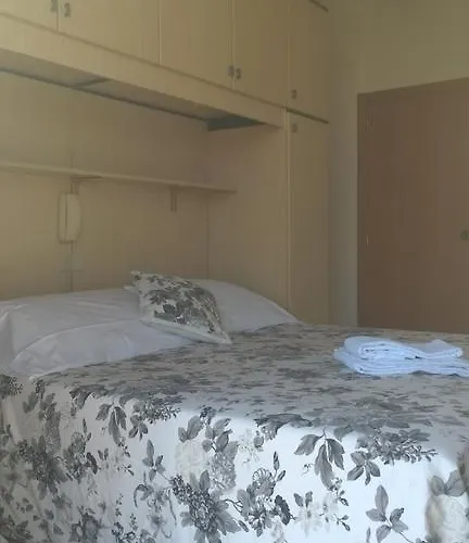 绿洲酒店 马里纳－迪拉文纳